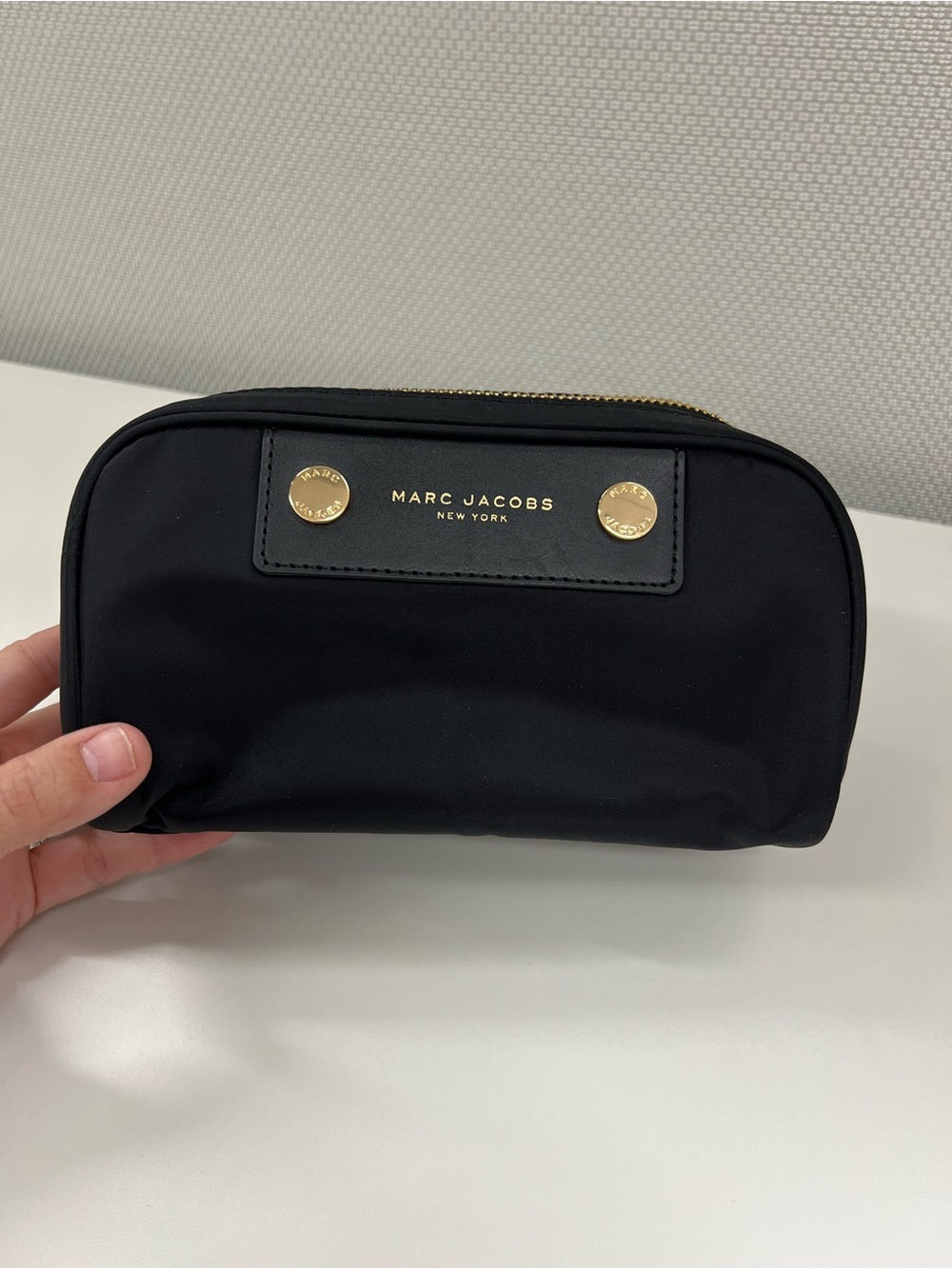 Marc Jacobs Cosmetic Pouch 👝 - Picture 6 of 12